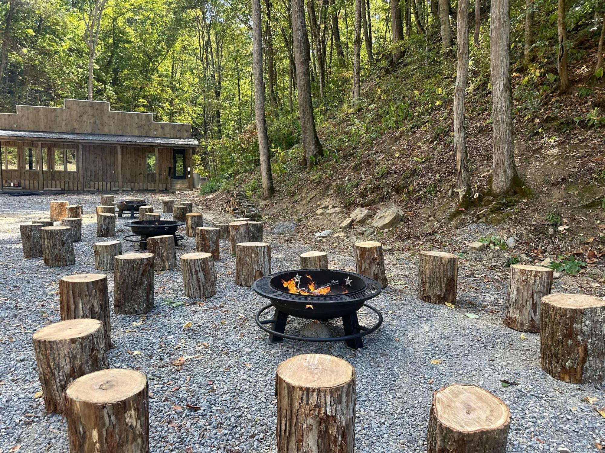 Cozy Cove Retreat W Lake View Hot Tub Firepit Dandridge Exteriér fotografie